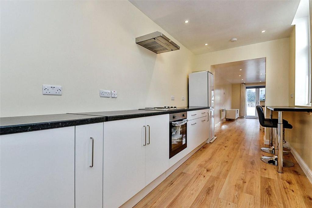 Beautiful Townhouse In 모아캠비 외부 사진