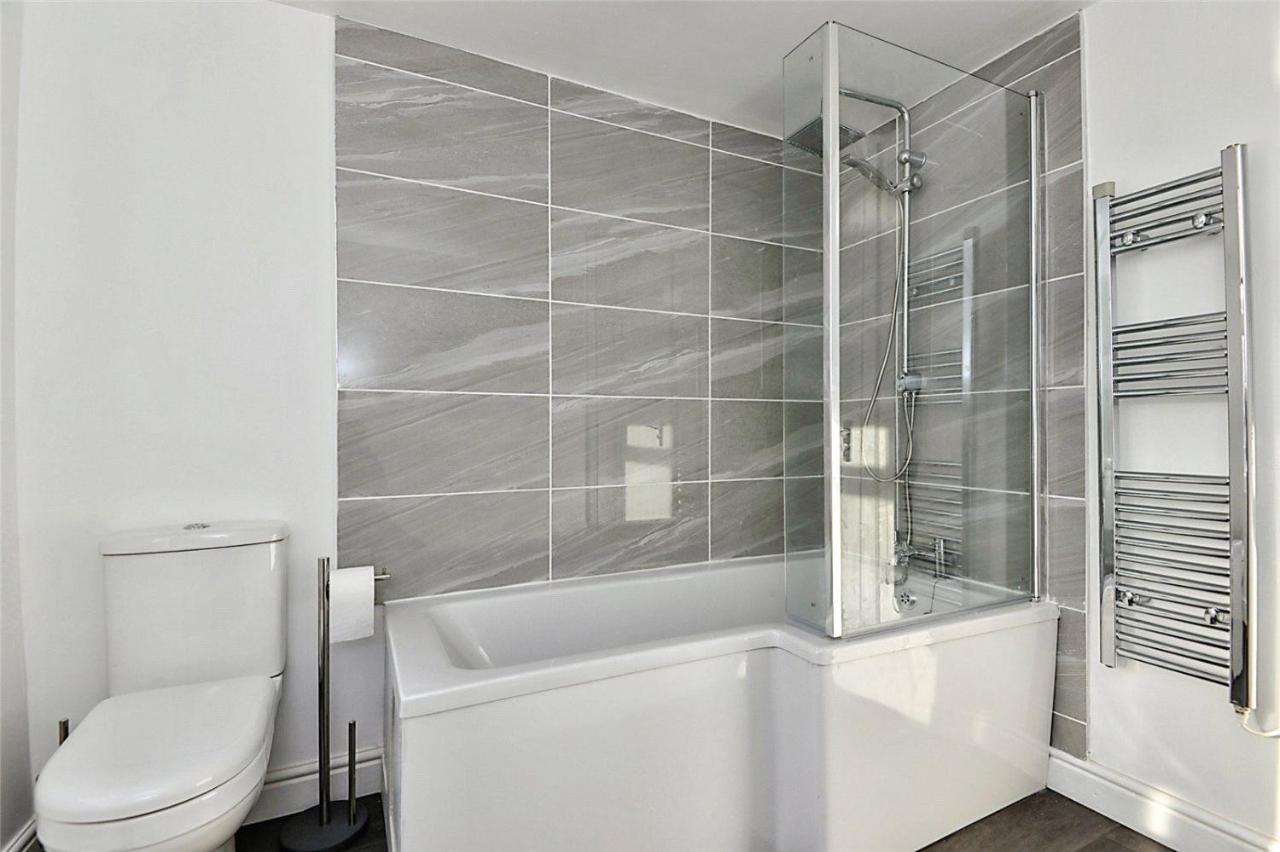 Beautiful Townhouse In 모아캠비 외부 사진